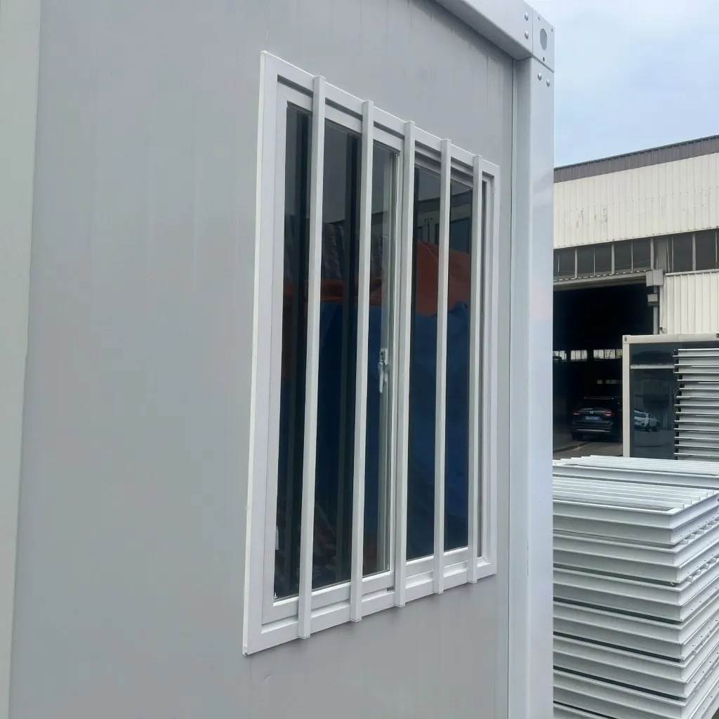 Assemble Container House_Side Assemble Container House_Side